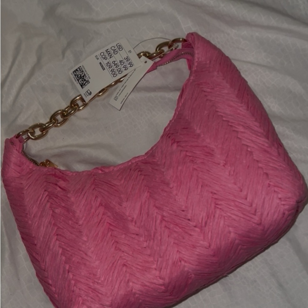 Pink Woven Women's Bag with Gold Chain
